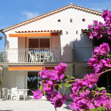 Daire Location Corsica Cavalaire-sur-Mer