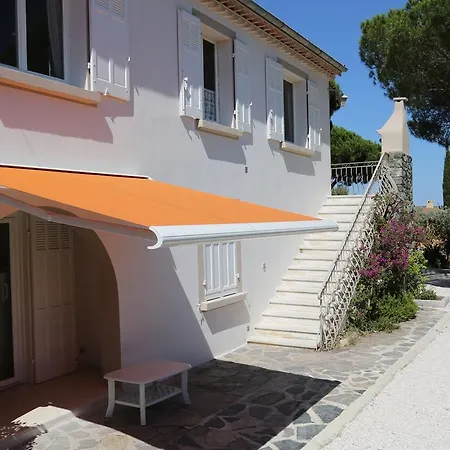 Daire Location Corsica Cavalaire-sur-Mer