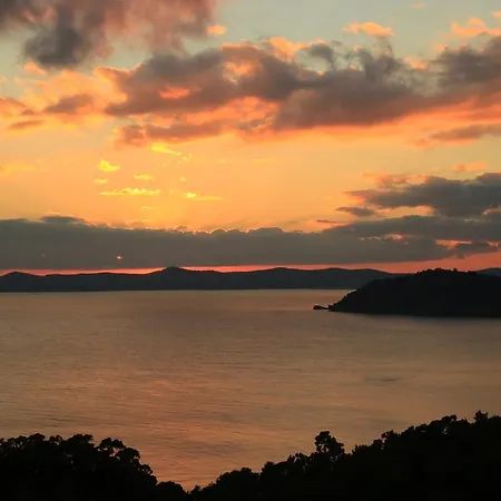 Daire Location Corsica Cavalaire-sur-Mer